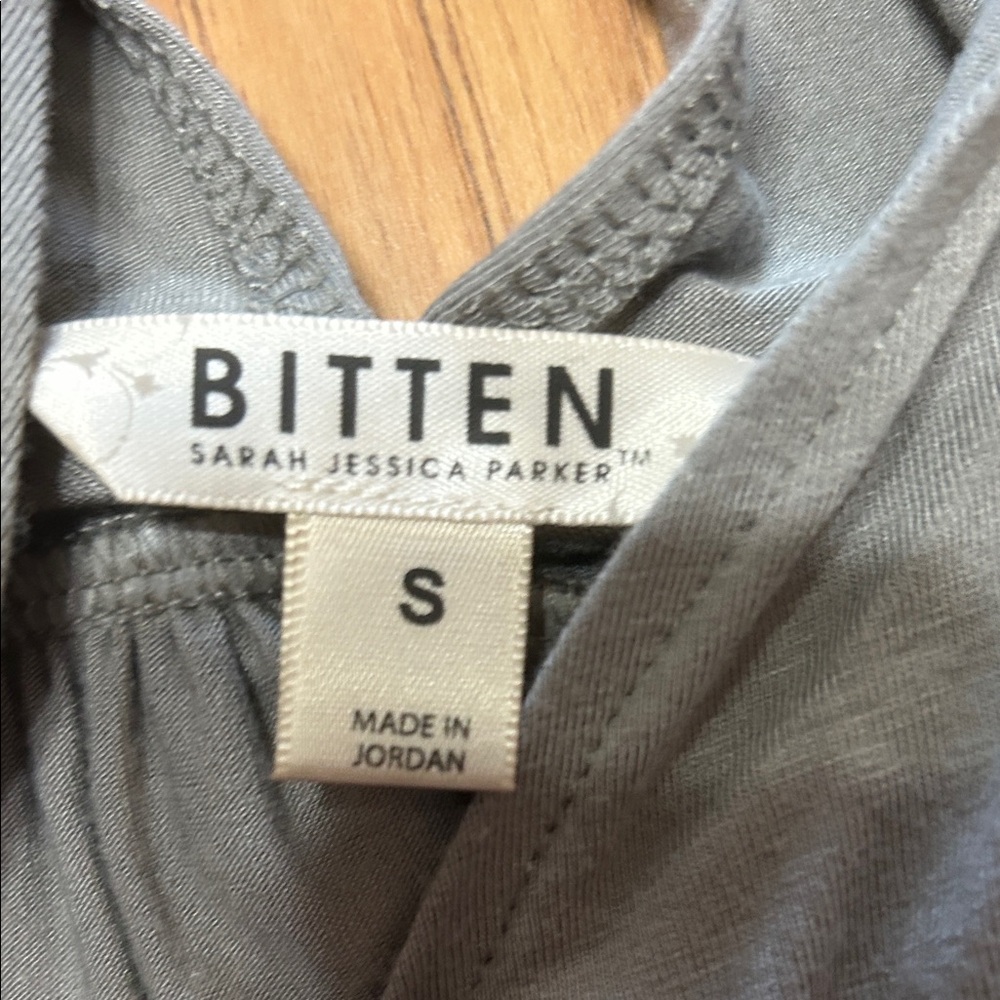 Y2K Bitten by Sarah Jessica Parker Light Gray Babydoll Blouse - Picture 3 of 4